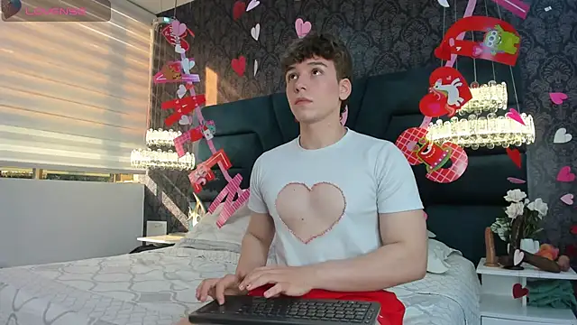 TaylerWhite online show from February 2026 12:24:01 PM