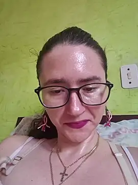 Snapshot of Linda_Hot13 chatting on October 2025 02:02:01 PM Linda Hot13 online show from October 2025 02:02:01 PM