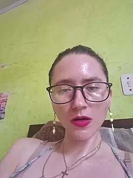 Snapshot of Linda_Hot13 chatting on October 2025 03:00:01 PM Linda Hot13 online show from October 2025 03:00:01 PM