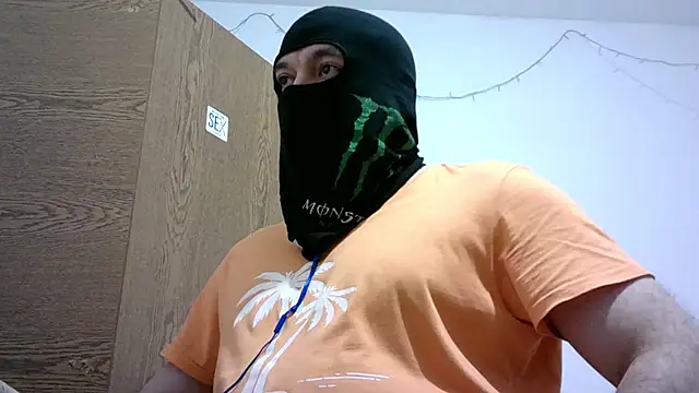 Black Scorpion91 online show from October 2025 05:57:02 PM