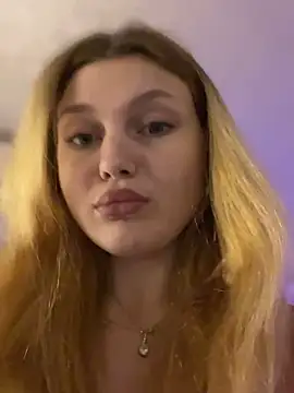 Emaline Fane online show from December 2025 06:03:01 PM