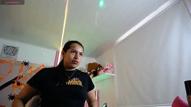 Snapshot of Mia_garcia28 chatting on October 2025 07:58:02 PM Mia garcia28 online show from October 2025 07:58:02 PM