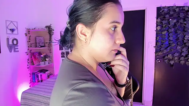 Lana Herondale online show from November 2025 09:10:01 AM