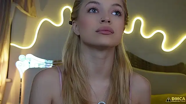 kellypeachcake online show from November 2025 05:18:01 AM