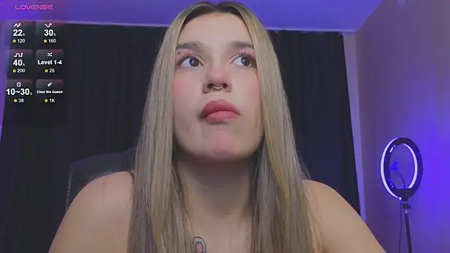 RoxyChill online show from October 2025 08:32:01 PM