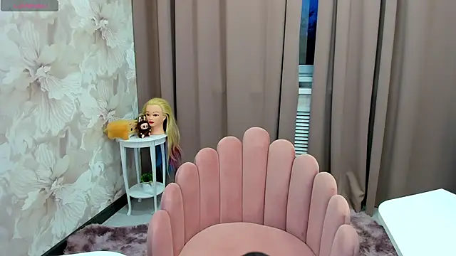 cute luucy online show from October 2025 03:18:02 AM