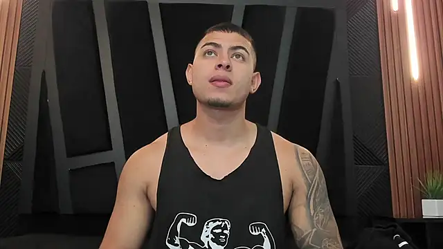 marco garciia  online show from September 2025 11:21:01 PM