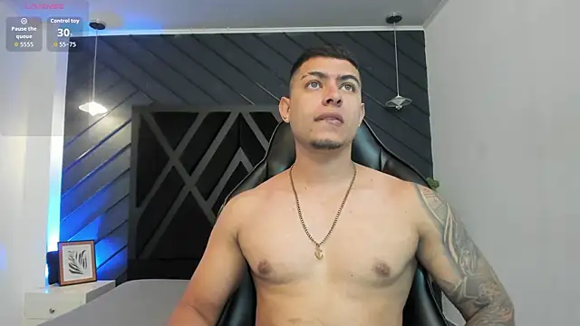 marco garciia  online show from December 2025 11:22:02 PM