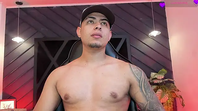 marco garciia  online show from February 2026 11:20:01 PM