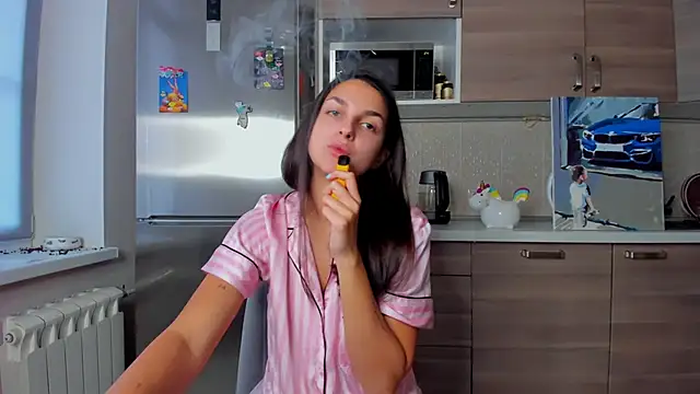 Snapshot of Guilana_baby chatting on October 2025 12:29:01 PM Guilana baby online show from October 2025 12:29:01 PM