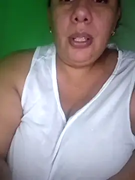 Snapshot of luzdanna chatting on April 2026 07:22:01 PM luzdanna online show from April 2026 07:22:01 PM