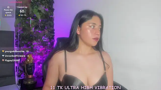 vela-kimm online show from November 2025 07:46:02 PM