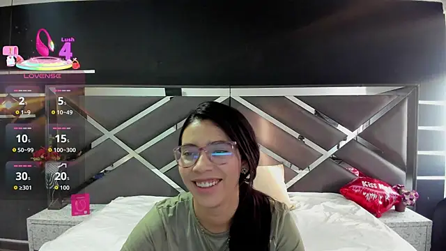 LyaScott online show from September 2025 11:23:01 AM