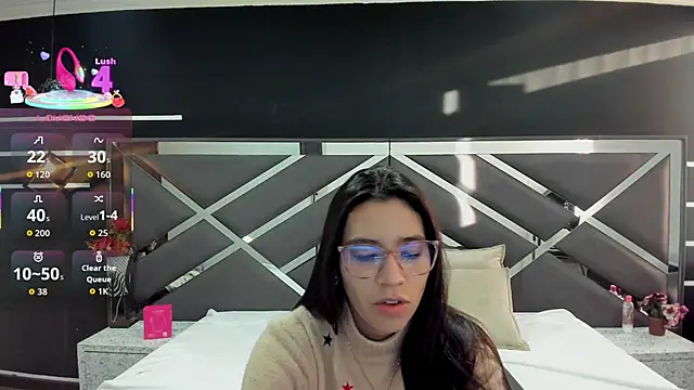 LyaScott online show from September 2025 11:23:02 AM