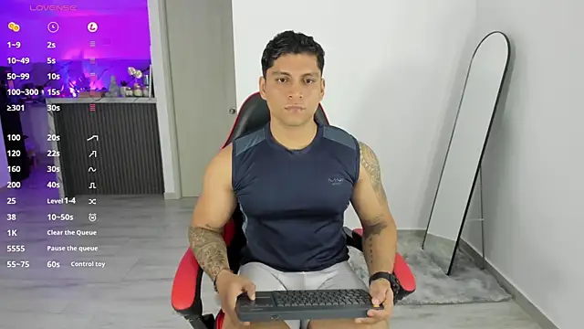 Nicolasmontoya16 online show from October 2025 04:24:02 AM