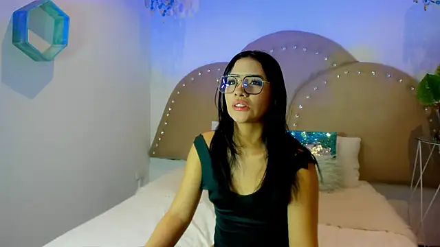 Snapshot of alanna_blaze chatting on September 2025 12:21:02 PM alanna blaze online show from September 2025 12:21:02 PM