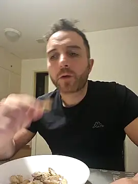 Snapshot of spaccaa chatting on March 2026 11:00:01 PM spaccaa online show from March 2026 11:00:01 PM