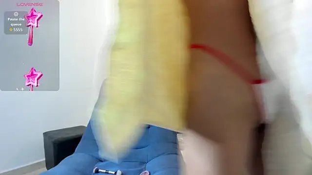 Snapshot of PIINK_2025 chatting on October 2025 03:25:01 PM PIINK 2025 online show from October 2025 03:25:01 PM