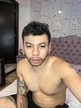 Snapshot of DayanaDG chatting on September 2025 02:33:02 AM DayanaDG online show from September 2025 02:33:02 AM