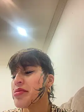 Snapshot of DayanaDG chatting on October 2025 11:06:02 PM DayanaDG online show from October 2025 11:06:02 PM