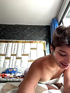 Snapshot of DayanaDG chatting on December 2025 05:18:02 PM DayanaDG online show from December 2025 05:18:02 PM