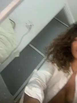 sienna glow online show from March 2026 12:12:01 AM