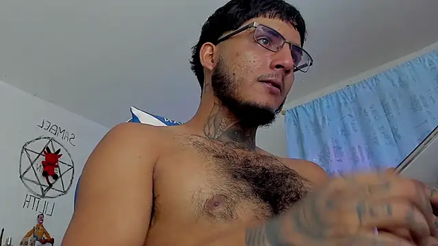 Snapshot of Lord_Luciferhot_Dirty666 chatting on November 2025 01:27:01 AM Lord Luciferhot Dirty666 online show from November 2025 01:27:01 AM