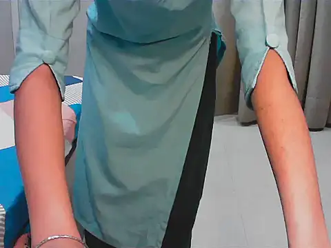 Snapshot of elize__ chatting on September 2025 04:39:02 AM elize online show from September 2025 04:39:02 AM