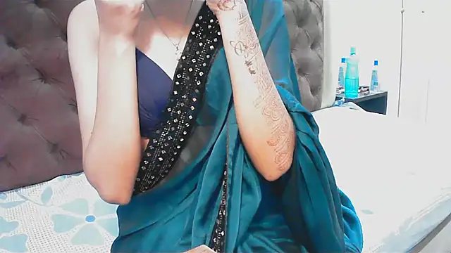 Snapshot of elize__ chatting on November 2025 05:16:02 AM elize online show from November 2025 05:16:02 AM