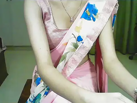 Snapshot of elize__ chatting on December 2025 03:00:01 AM elize online show from December 2025 03:00:01 AM