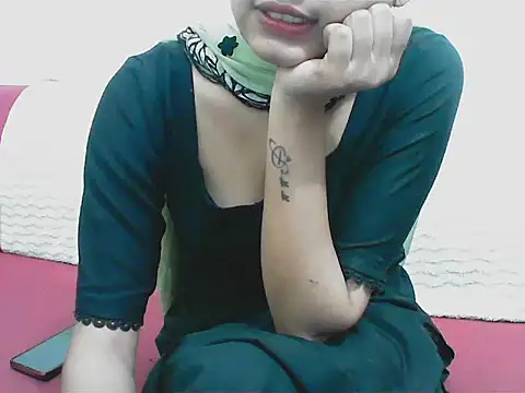 elize   online show from February 2026 02:48:01 AM