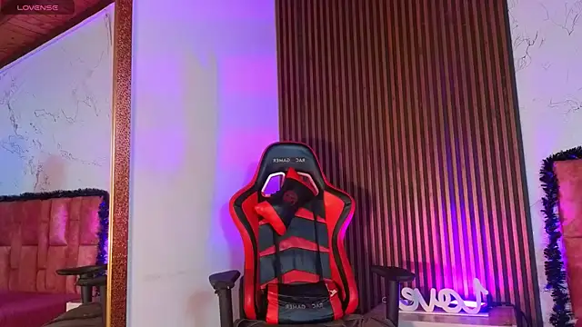 Snapshot of SpicyDemons chatting on October 2025 03:50:02 AM SpicyDemons online show from October 2025 03:50:02 AM