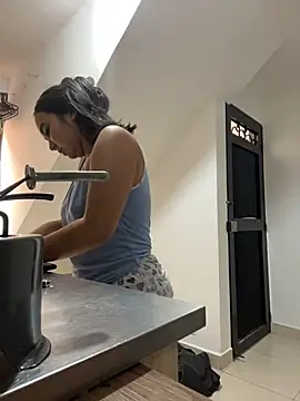 julieta rosee online show from April 2026 08:04:02 PM