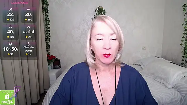 hunters woman online show from September 2025 03:34:01 PM