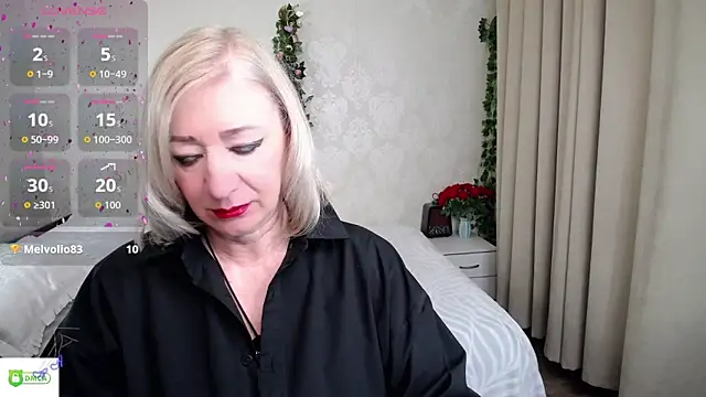 hunters woman online show from May 2026 07:08:01 PM