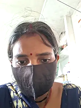 Snapshot of RAYI_Queen_3 chatting on November 2025 02:56:02 AM RAYI Queen 3 online show from November 2025 02:56:02 AM