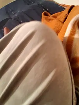 Snapshot of RAYI_Queen_3 chatting on February 2026 09:41:01 PM RAYI Queen 3 online show from February 2026 09:41:01 PM