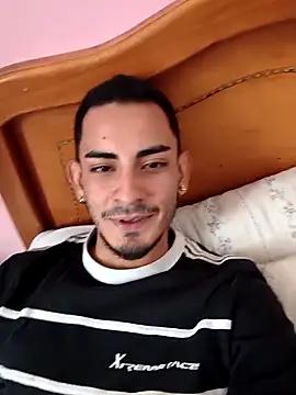 Snapshot of Exlifer chatting on January 2026 04:00:02 PM Exlifer online show from January 2026 04:00:02 PM