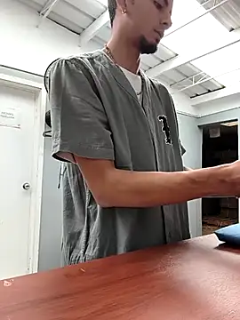 Exlifer online show from April 2026 02:09:01 PM