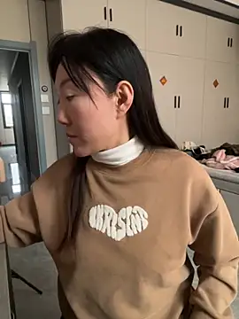 Snapshot of xiaomei-11 chatting on October 2025 08:05:02 AM xiaomei-11 online show from October 2025 08:05:02 AM