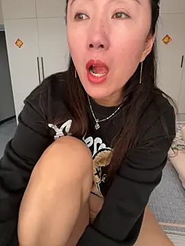 Snapshot of xiaomei-11 chatting on November 2025 01:38:02 AM xiaomei-11 online show from November 2025 01:38:02 AM