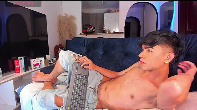 Snapshot of Steven_baby69 chatting on September 2025 02:57:01 AM Steven baby69 online show from September 2025 02:57:01 AM