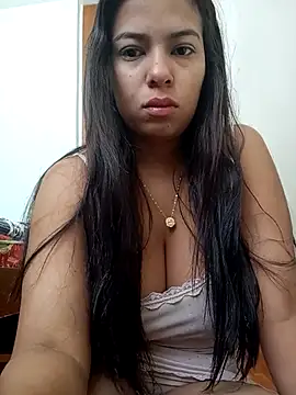 IsabellaLuxe online show from September 2025 12:08:02 PM