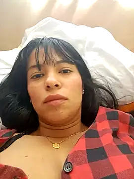 IsabellaLuxe online show from November 2025 05:48:02 PM