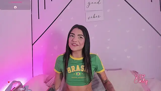 Snapshot of MiahCornell_ chatting on February 2026 08:19:02 PM MiahCornell online show from February 2026 08:19:02 PM