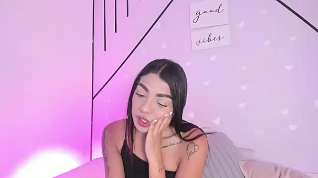 Snapshot of MiahCornell_ chatting on March 2026 08:06:02 PM MiahCornell online show from March 2026 08:06:02 PM