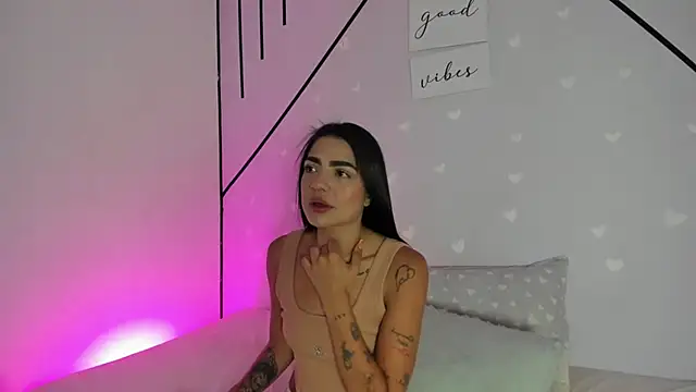 Snapshot of MiahCornell_ chatting on March 2026 08:02:02 PM MiahCornell online show from March 2026 08:02:02 PM