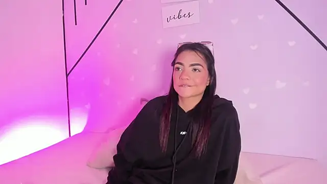 Snapshot of MiahCornell_ chatting on March 2026 08:23:02 PM MiahCornell online show from March 2026 08:23:02 PM