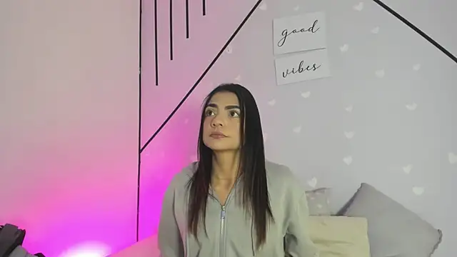 Snapshot of MiahCornell_ chatting on March 2026 01:15:02 PM MiahCornell online show from March 2026 01:15:02 PM