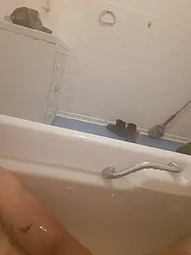 bevvvvv online show from February 2026 10:50:01 PM